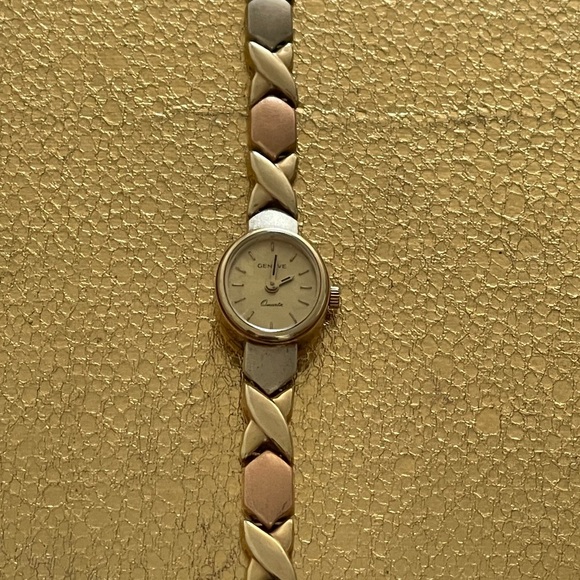 Beautiful Geneva Watch 14k real Italian gold - Picture 3 of 5